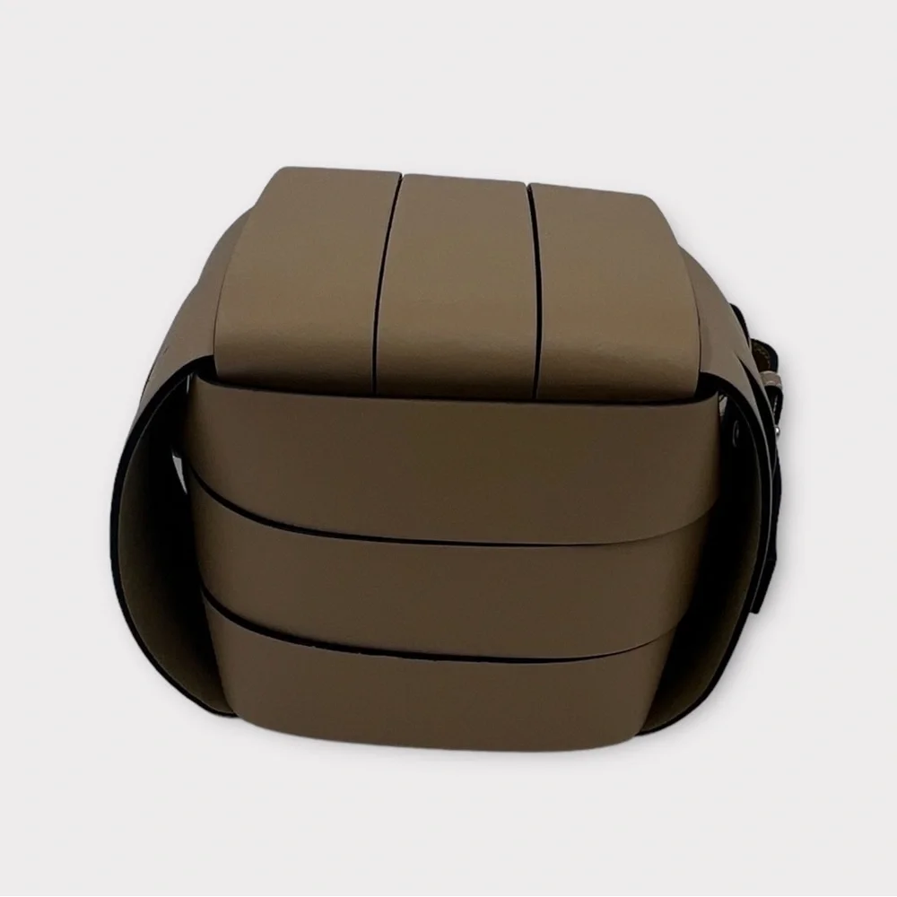 JW Anderson Beige Knot Bag NEW - Picture 4 of 12
